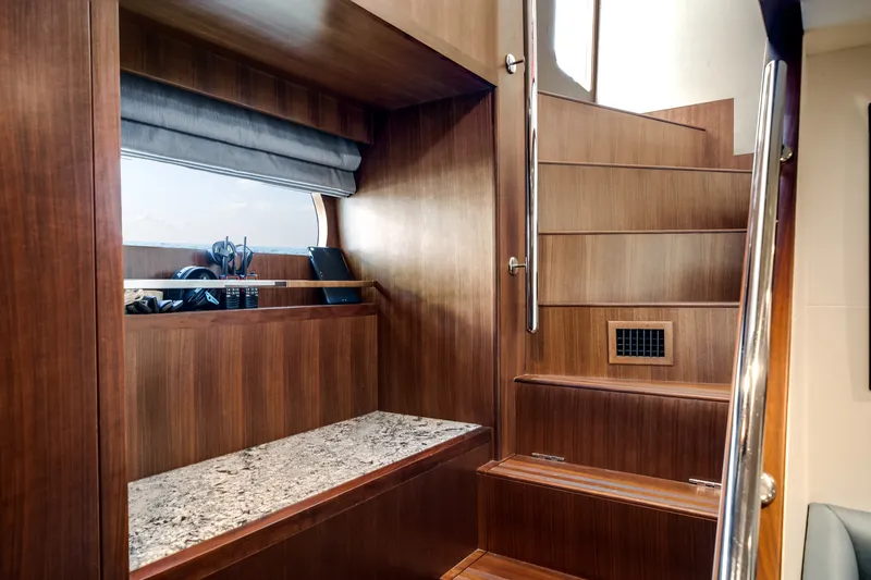 Slide: The Image of Ocean Alexander 100 MY 2018 - 138