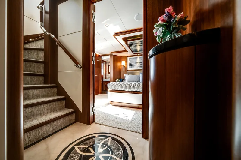 Slide: The Image of Ocean Alexander 100 MY 2018 - 73