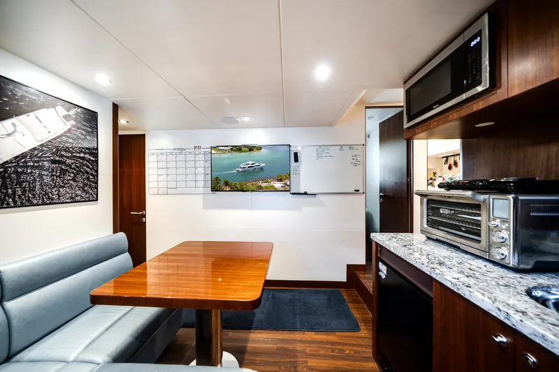 Slide: The Image of Ocean Alexander 100 MY 2018 - 142