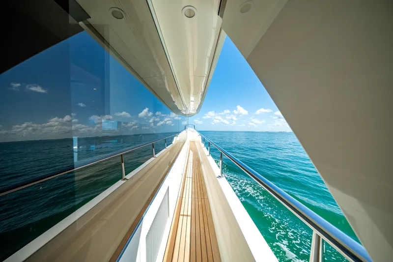 Slide: The Image of Ocean Alexander 100 MY 2018 - 99