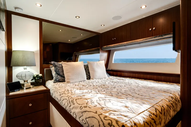 Slide: The Image of Ocean Alexander 100 MY 2018 - 70