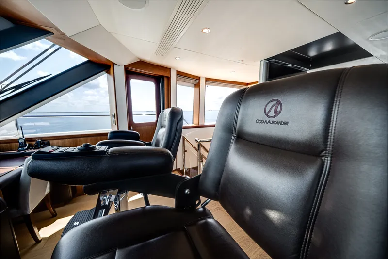 Slide: The Image of Ocean Alexander 100 MY 2018 - 122