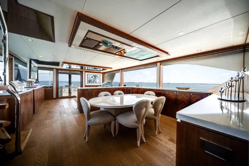 Slide: The Image of Ocean Alexander 100 MY 2018 - 38