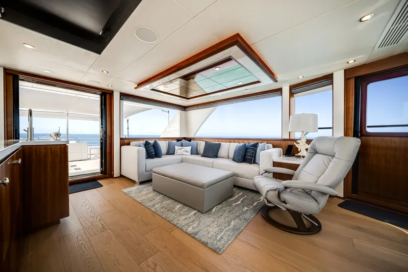 Slide: The Image of Ocean Alexander 100 MY 2018 - 120