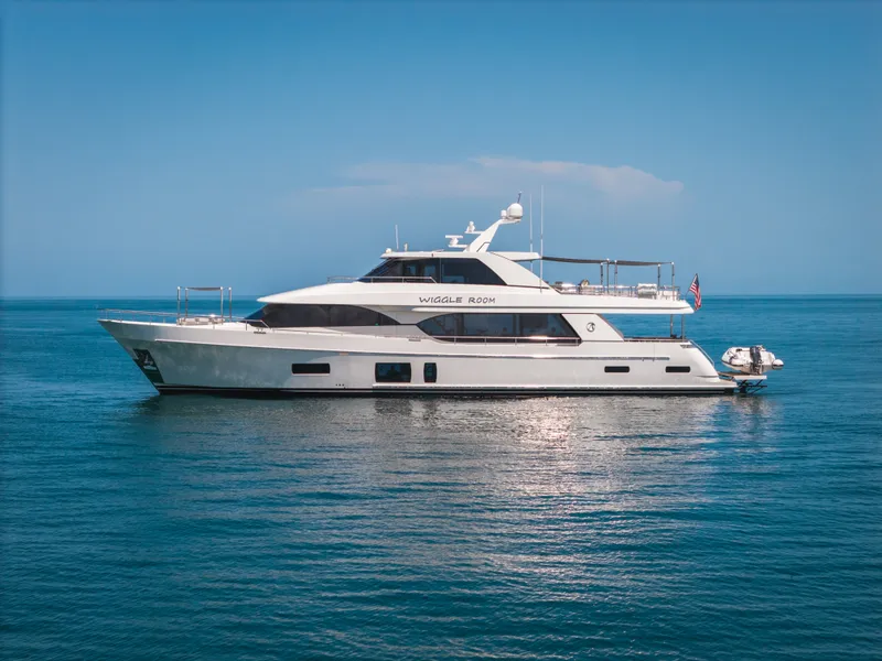 Slide: The Image of Ocean Alexander 100 MY 2018 - 1
