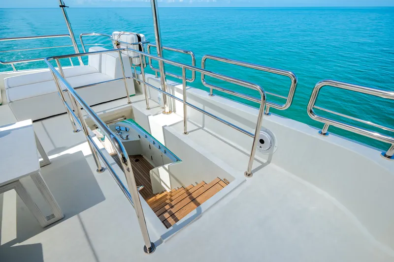 Slide: The Image of Ocean Alexander 100 MY 2018 - 115