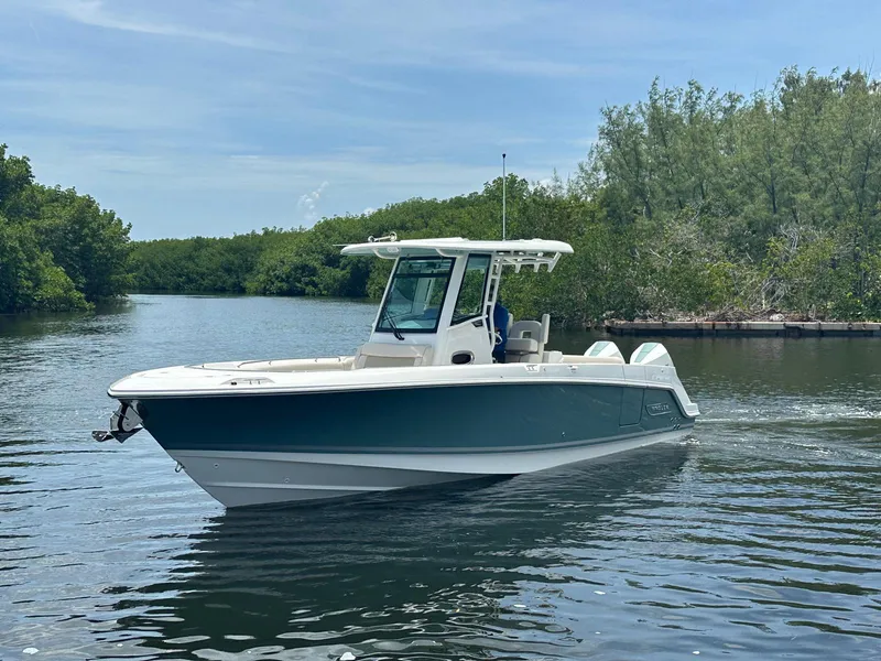 Slide: The Image of Boston Whaler 280 Outrage 2026 - 1