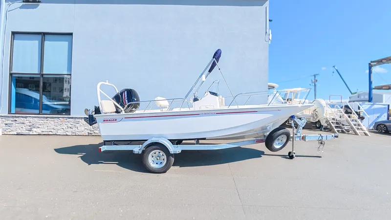 The Image of Boston Whaler 170 Montauk 2026 - 0