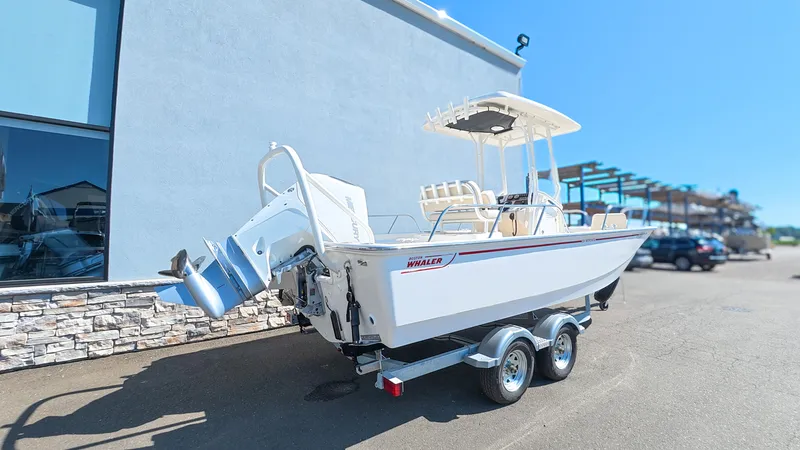 Slide: The Image of Boston Whaler 210 Montauk 2026 - 3