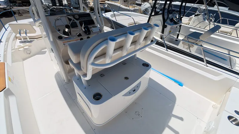 Slide: The Image of Boston Whaler 210 Montauk 2026 - 11
