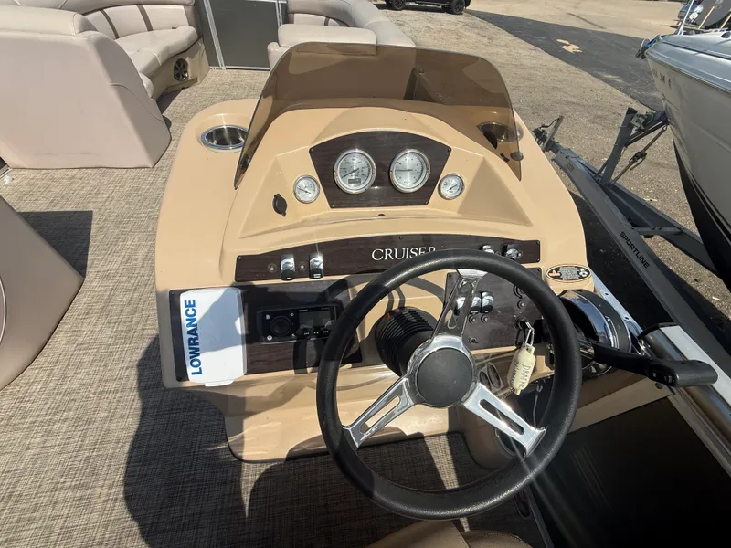 Slide: The Image of Harris 240 CXCS TRITOON 2018 - 14