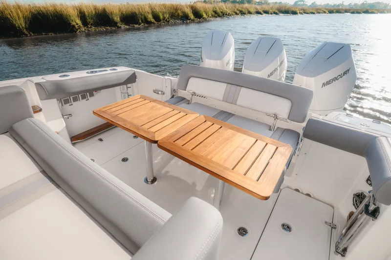 Slide: The Image of Boston Whaler 350 Realm 2026 - 8