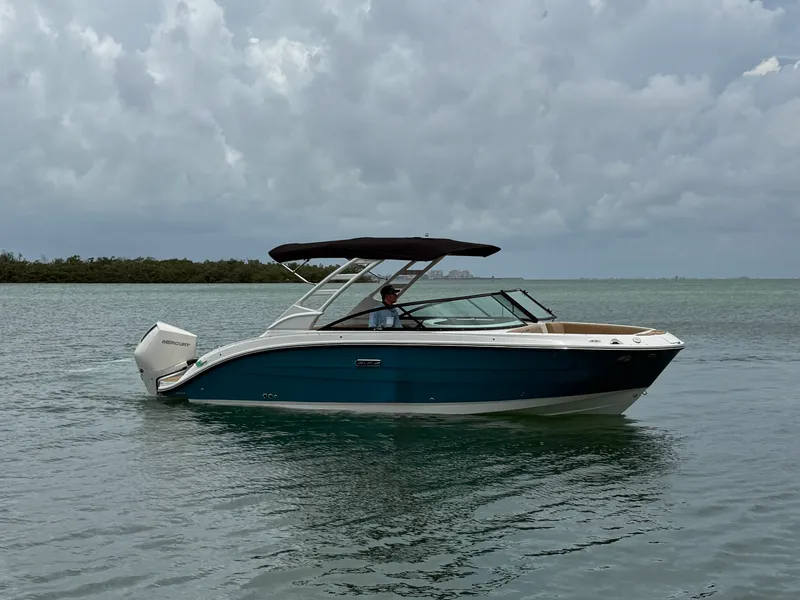 Slide: The Image of Sea Ray SDX 250 Outboard 2026 - 1