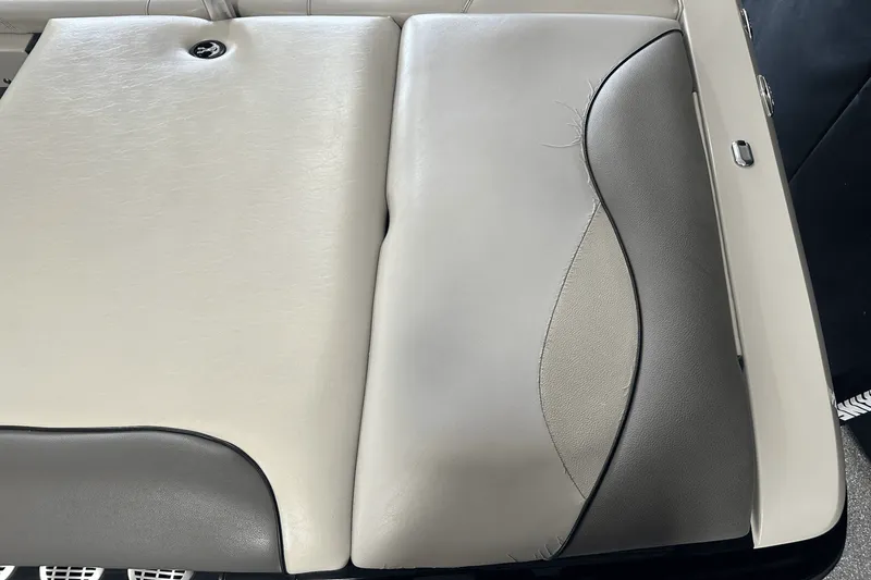 Slide: The Image of Supra 22 SSV 2008 - 16