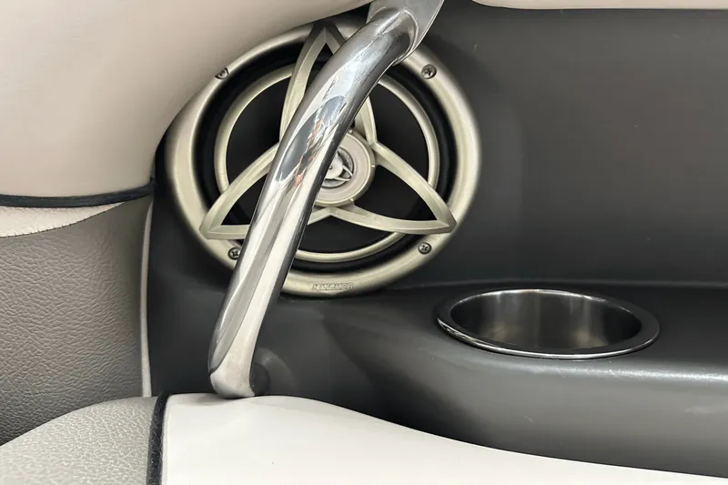 Slide: The Image of Supra 22 SSV 2008 - 34