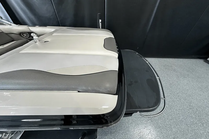 Slide: The Image of Supra 22 SSV 2008 - 9