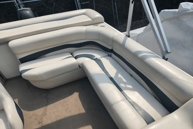 Slide: The Image of Sun Tracker PB20 2010 - 7