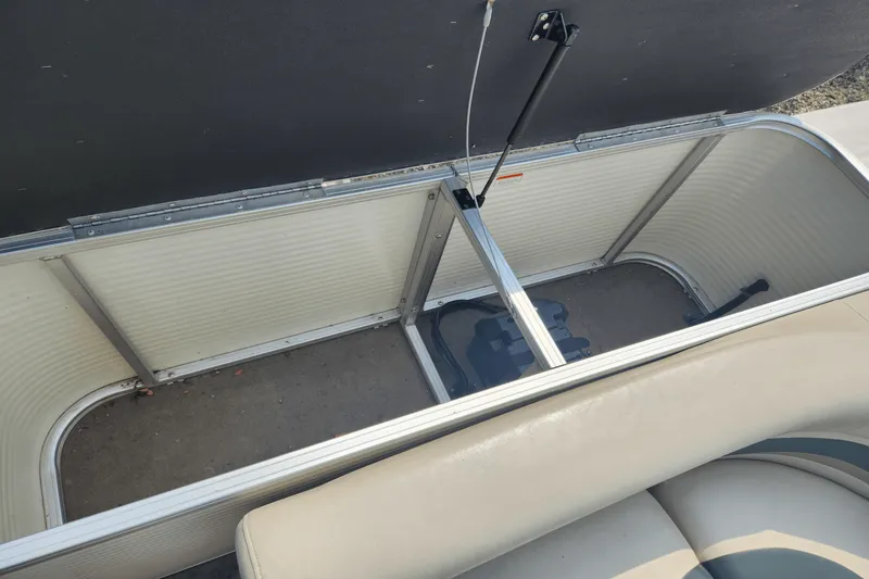 Slide: The Image of Sun Tracker PB20 2010 - 9