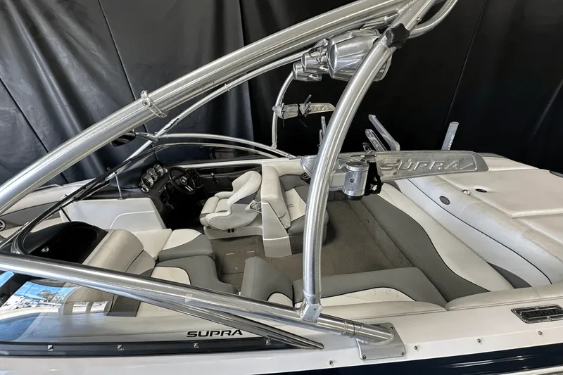 Slide: The Image of Supra 22 SSV 2008 - 1