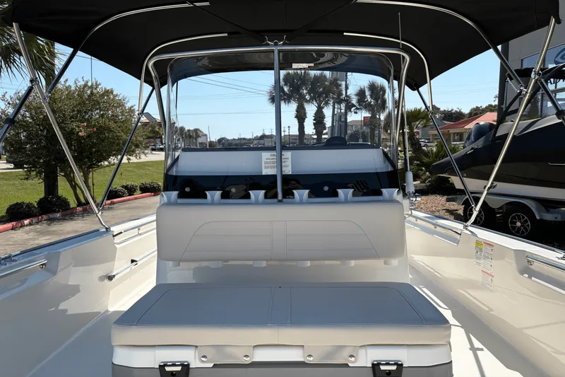 Slide: The Image of Boston Whaler 210 Montauk 2025 - 11