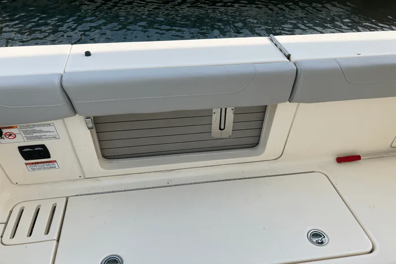 Slide: The Image of Scout 425 LXF 2024 - 13