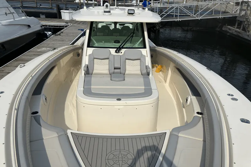 Slide: The Image of Scout 425 LXF 2024 - 29