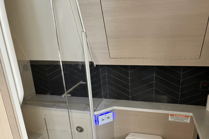 Slide: The Image of Scout 425 LXF 2024 - 33