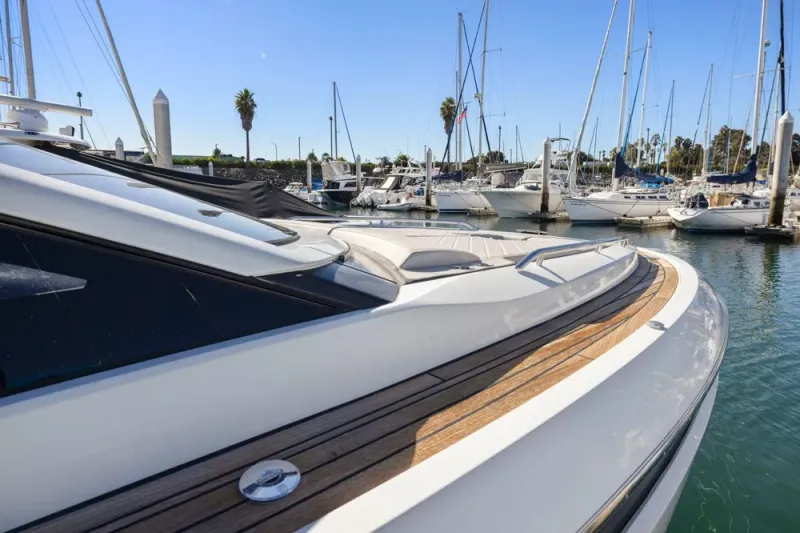 Slide: The Image of Fairline Fline 33 2021 - 28