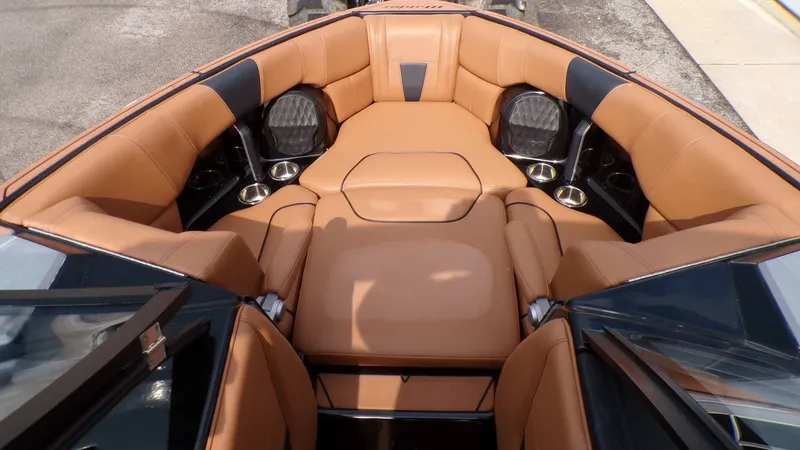 Slide: The Image of Malibu Wakesetter 23LSV 2023 - 10