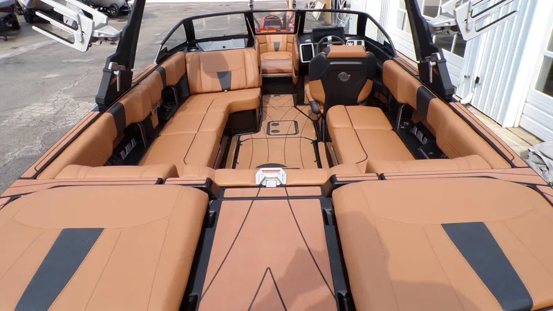 Slide: The Image of Malibu Wakesetter 23LSV 2023 - 6