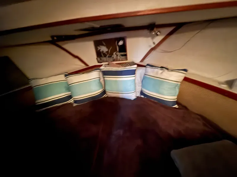 Slide: The Image of Chris-Craft 380 Corinthian 1980 - 17