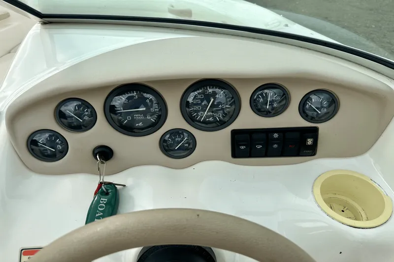 Slide: The Image of Sea Ray 175 BR 1997 - 9