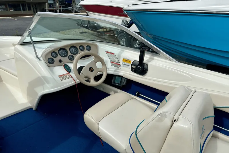 Slide: The Image of Sea Ray 175 BR 1998 - 7