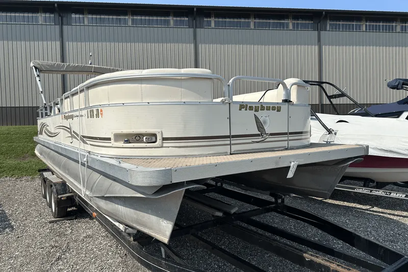 Slide: The Image of Playbuoy CHALLENGER 2424 2004 - 1