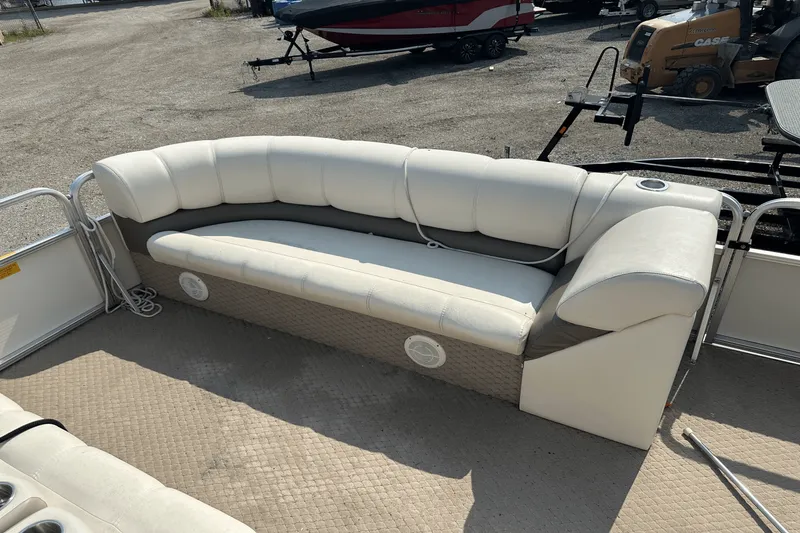 Slide: The Image of Playbuoy CHALLENGER 2424 2004 - 11