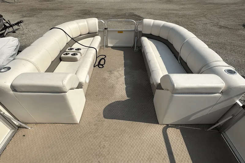 Slide: The Image of Playbuoy CHALLENGER 2424 2004 - 13