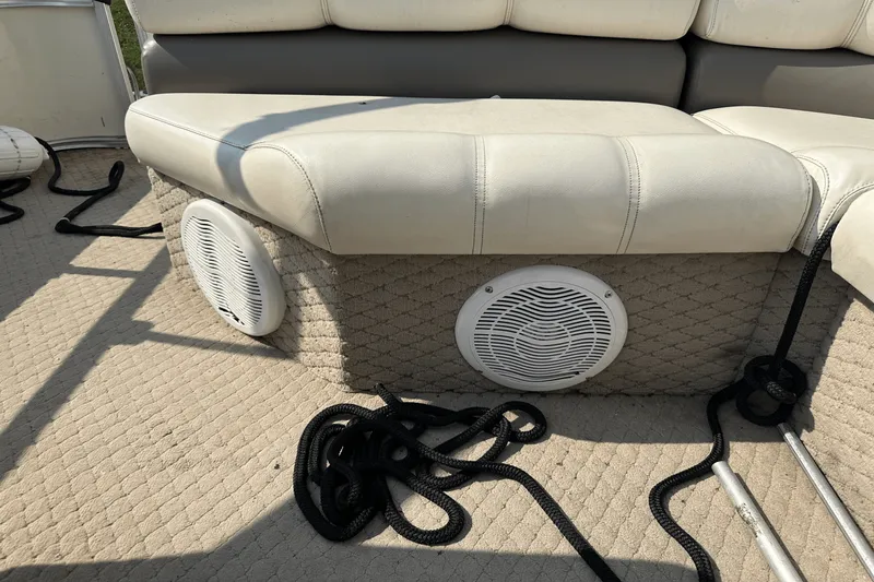 Slide: The Image of Playbuoy CHALLENGER 2424 2004 - 28