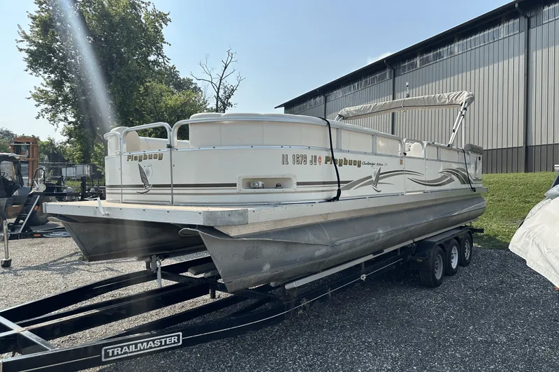 Slide: The Image of Playbuoy CHALLENGER 2424 2004 - 3