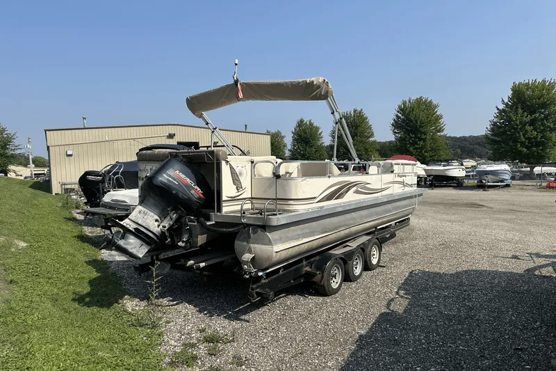 Slide: The Image of Playbuoy CHALLENGER 2424 2004 - 6