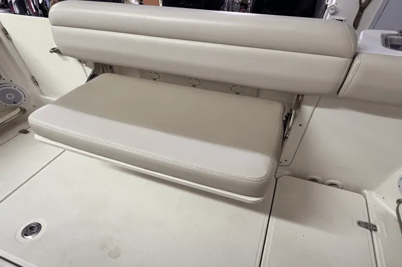 Slide: The Image of Boston Whaler 280 OUTRAGE 2017 - 10