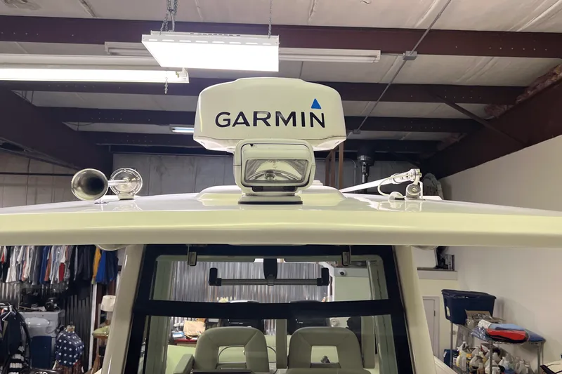 Slide: The Image of Boston Whaler 280 OUTRAGE 2017 - 25