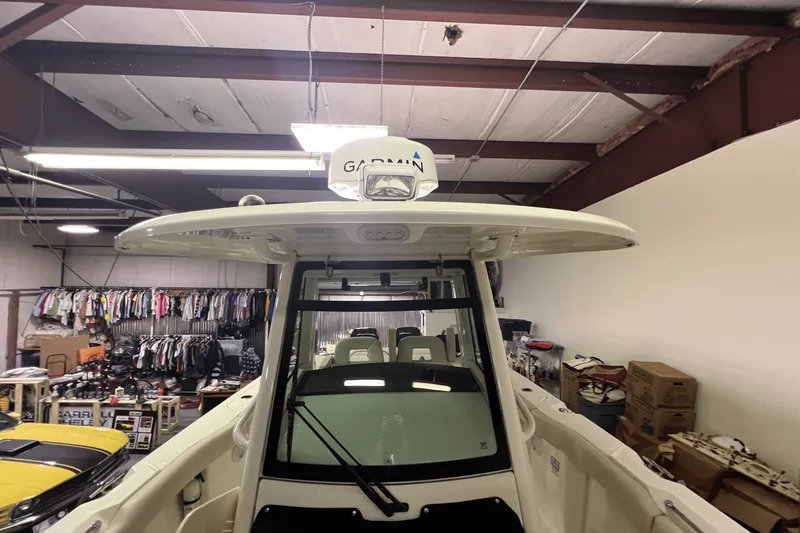 Slide: The Image of Boston Whaler 280 OUTRAGE 2017 - 26