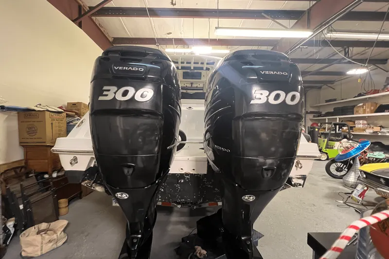 Slide: The Image of Boston Whaler 280 OUTRAGE 2017 - 7