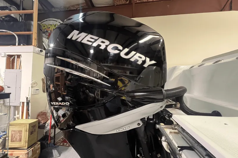 Slide: The Image of Boston Whaler 280 OUTRAGE 2017 - 8