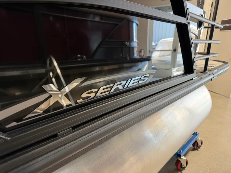 Slide: The Image of Sylvan MIRAGE X3 DLZ BAR 2026 - 1