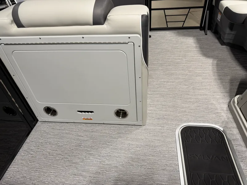 Slide: The Image of Sylvan MIRAGE X3 DLZ BAR 2026 - 24