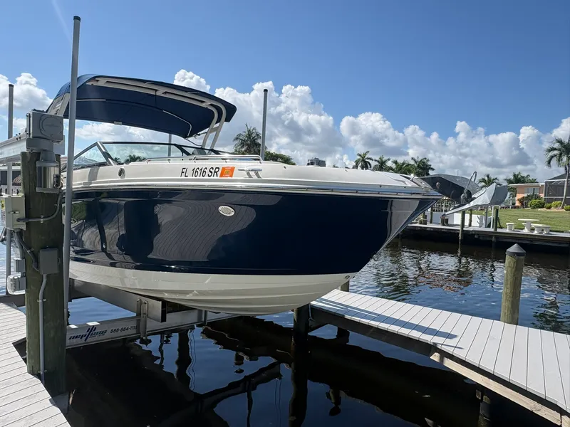 Slide: The Image of Sea Ray SDX 270 OUTBOARD 2020 - 4