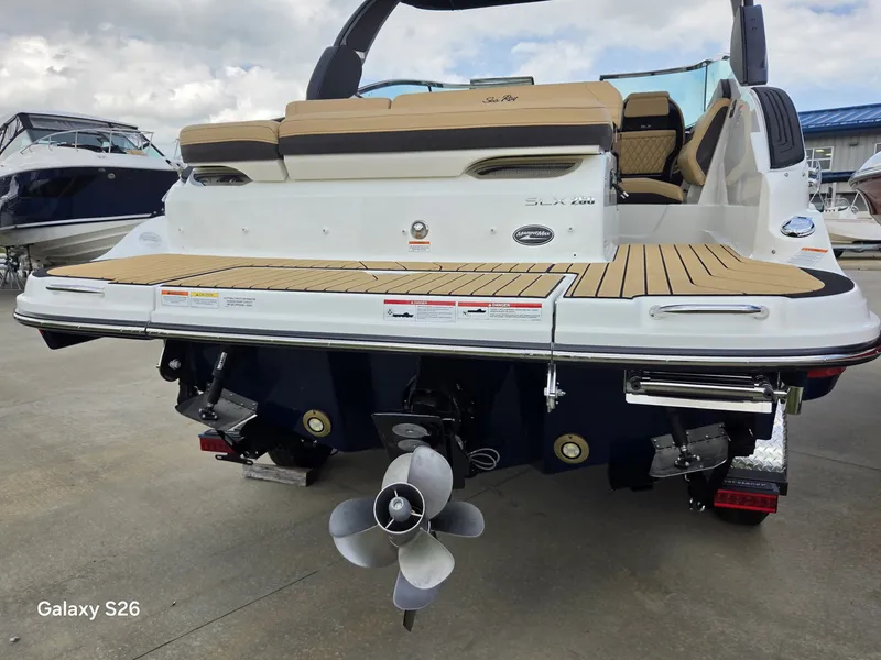 Slide: The Image of Sea Ray 260SLX 2027 - 3