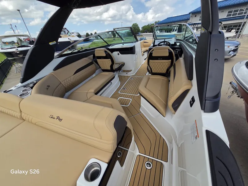 Slide: The Image of Sea Ray 260SLX 2027 - 9