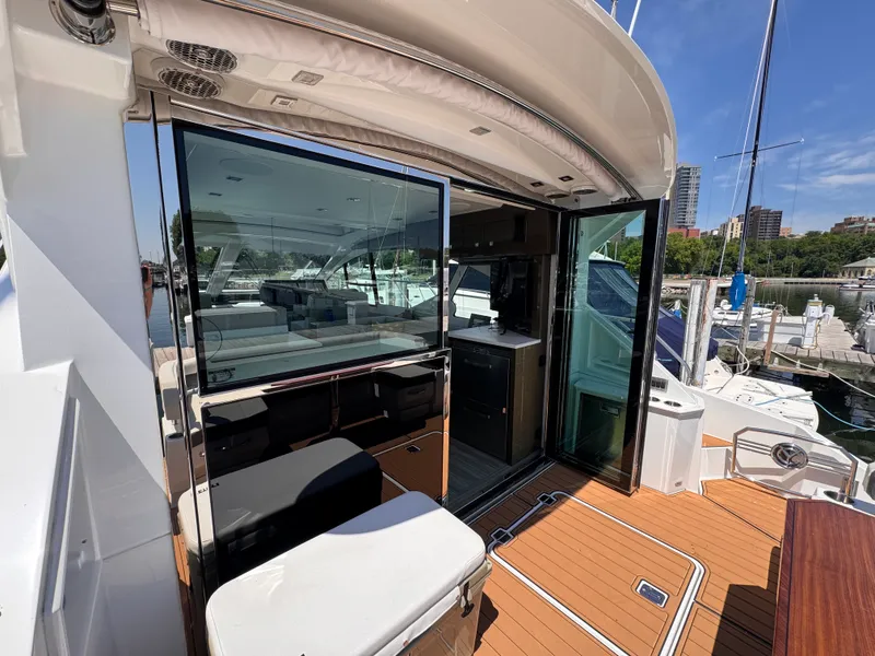 Slide: The Image of Cruisers 50 CANTIUS 2021 - 5